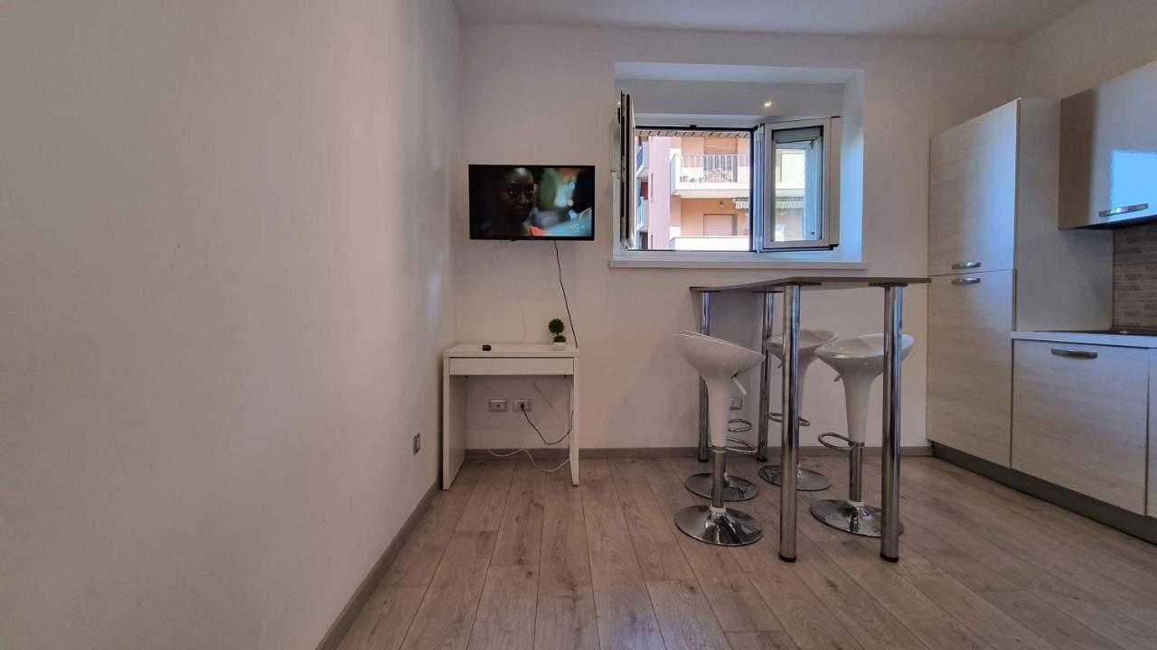 Crispi 85 - Air Conditioner - Teatro Rossetti Apartman Trieszt Kültér fotó